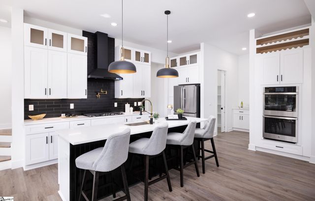 100 Pinelands Place, Travelers Rest, SC 29690