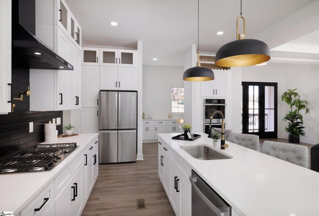 100 Pinelands Place, Travelers Rest, SC 29690