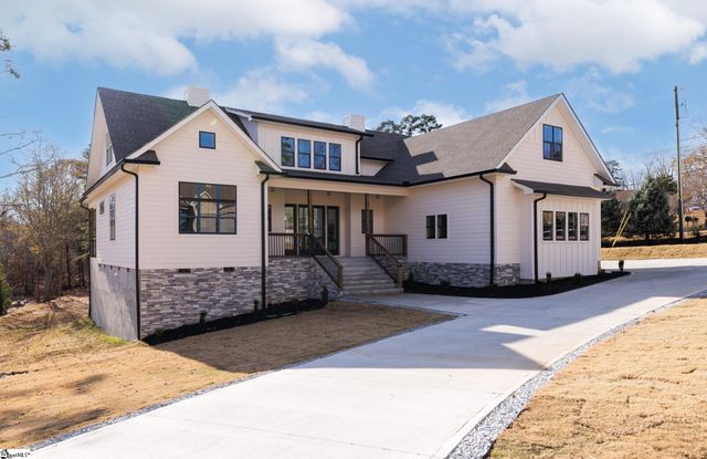 100 Pinelands Place, Travelers Rest, SC 29690