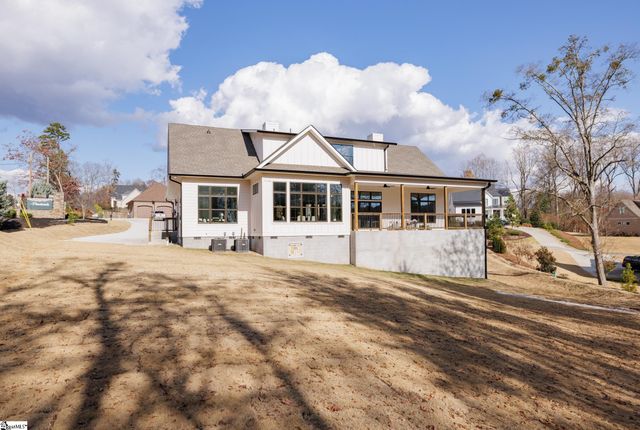 100 Pinelands Place, Travelers Rest, SC 29690