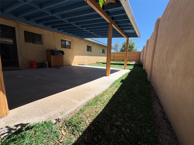 434 La Joya Rd, Santa Fe, NM 87501