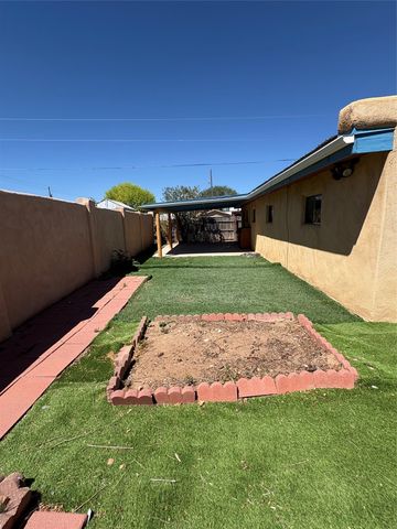 434 La Joya Rd, Santa Fe, NM 87501