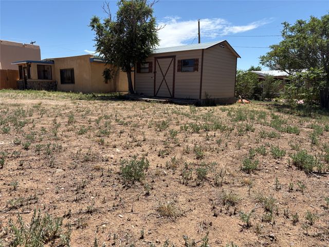 434 La Joya Rd, Santa Fe, NM 87501