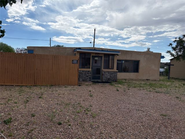 434 La Joya Rd, Santa Fe, NM 87501