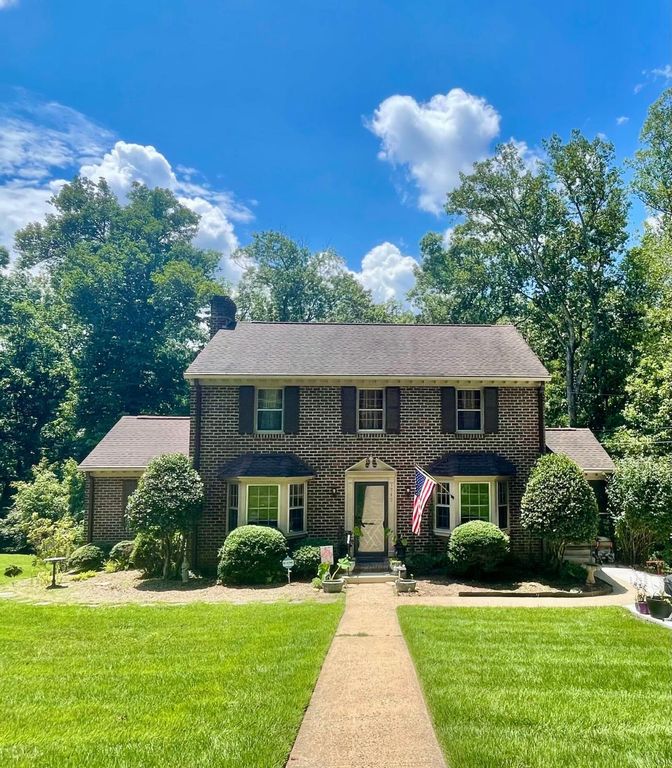 1949 Hillsdale Road, Lynchburg, VA 24501