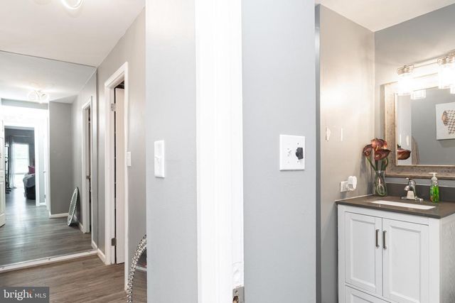 3601 CLARKS LN #502, Baltimore, MD 21215
