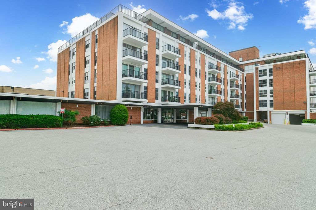 3601 CLARKS LN #502, Baltimore, MD 21215