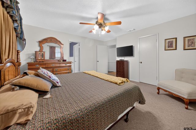 8240 Baylor Dr, Tyler, TX 75703