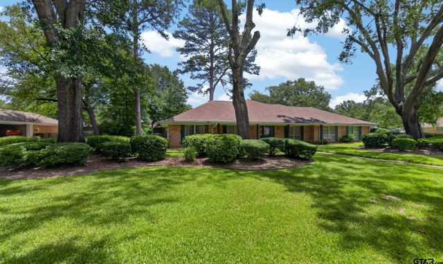 8240 Baylor Dr, Tyler, TX 75703