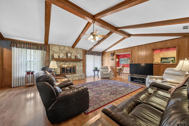 8240 Baylor Dr, Tyler, TX 75703
