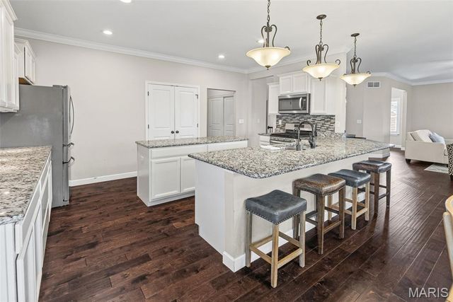 7001 Monaco Drive, O'fallon, IL 62269