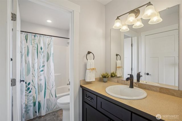 50 Hill Drive, Cathlamet, WA 98612