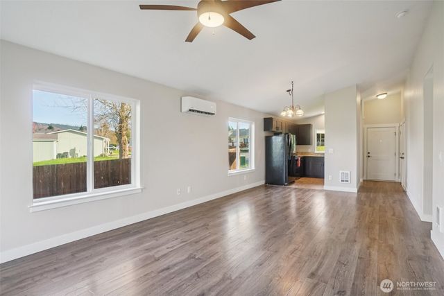 50 Hill Drive, Cathlamet, WA 98612