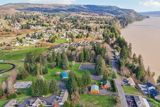 50 Hill Drive, Cathlamet, WA 98612