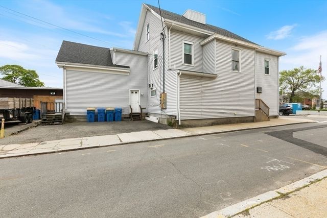 193-195 Winthrop St, Winthrop, MA 02152