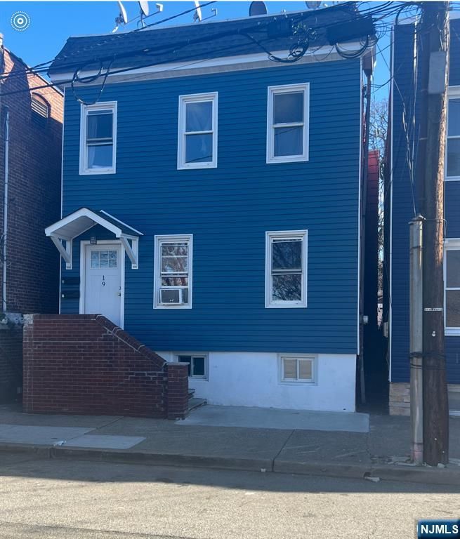 19 Summer Street, Lodi, NJ 07644
