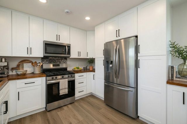 142 N Cherry Street, Tunnel Hill, GA 30755