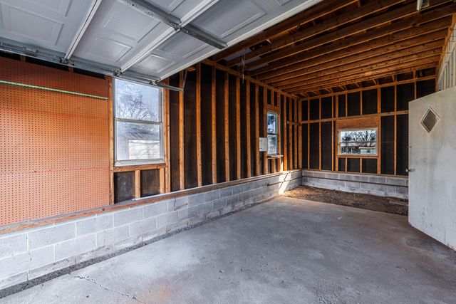 142 N Cherry Street, Tunnel Hill, GA 30755