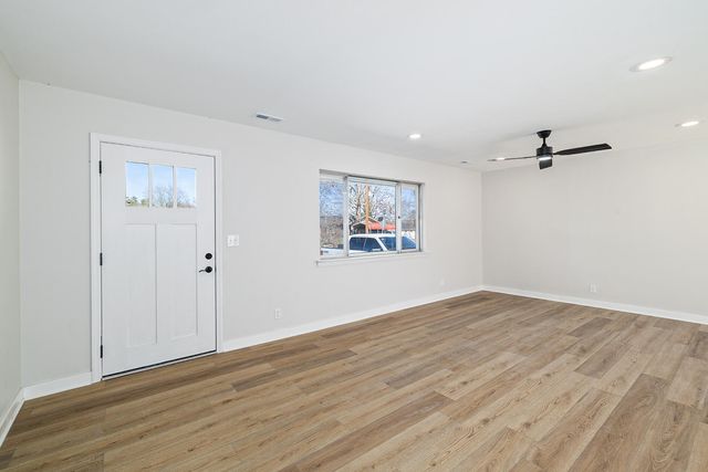 142 N Cherry Street, Tunnel Hill, GA 30755