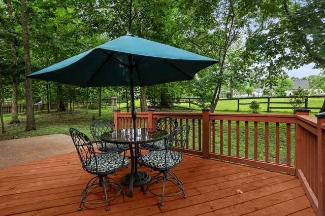 5860 Seven Points Trce, Hermitage, TN 37076