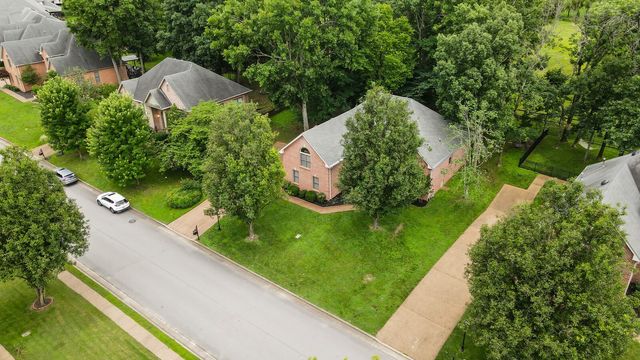5860 Seven Points Trce, Hermitage, TN 37076