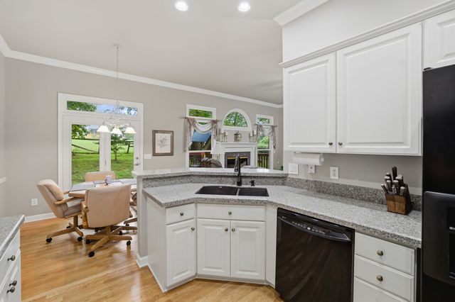 5860 Seven Points Trce, Hermitage, TN 37076