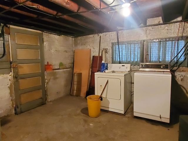 2442 N KEELER Avenue, Chicago, IL 60639