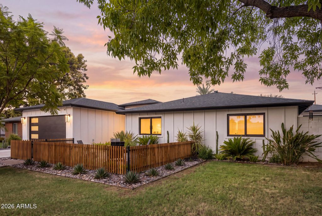 3832 E FAIRMOUNT Avenue, Phoenix, AZ 85018