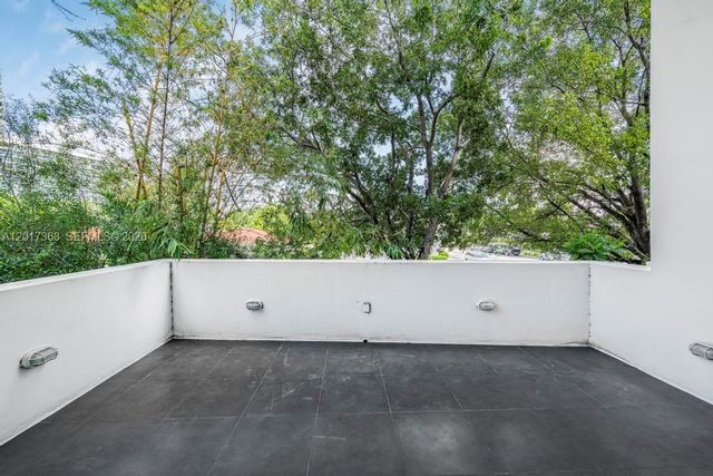 1428 West Ave 206, Miami Beach, FL 33139