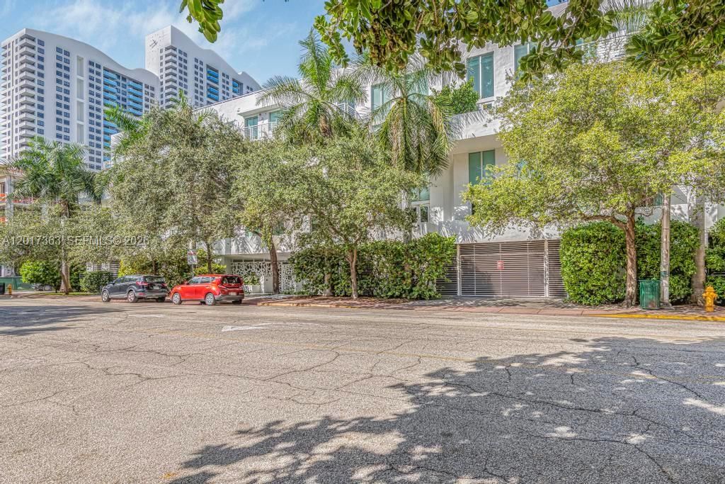 1428 West Ave 206, Miami Beach, FL 33139