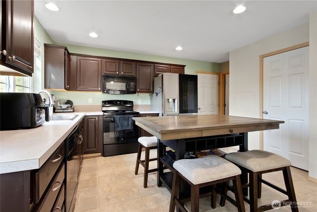 31512 61st Avenue S, Roy, WA 98580