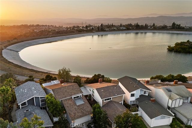 6923 E Shorecrest Drive, Anaheim Hills, CA 92807