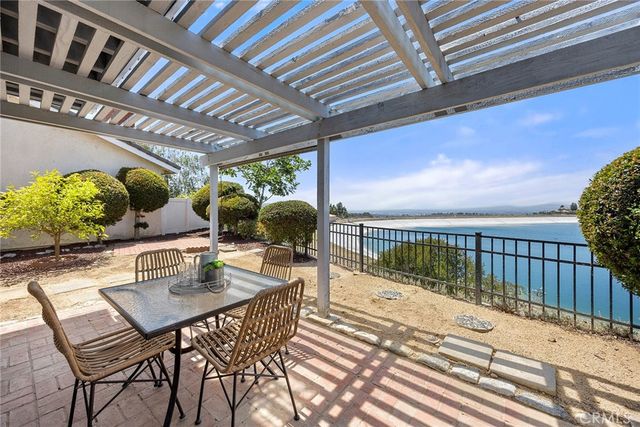 6923 E Shorecrest Drive, Anaheim Hills, CA 92807
