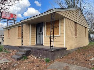 1242 AIRWAYS BLVD, Memphis, TN 38114