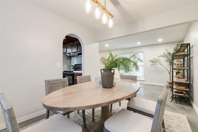 3809 NE 141st Circle, Edmond, OK 73013
