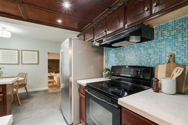 3809 NE 141st Circle, Edmond, OK 73013