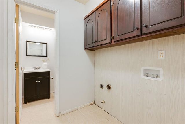 3809 NE 141st Circle, Edmond, OK 73013