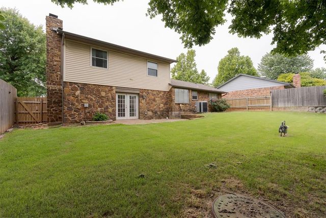 3809 NE 141st Circle, Edmond, OK 73013