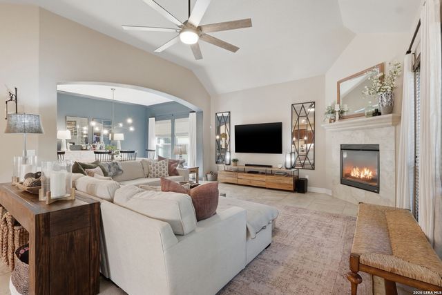 1918 Capella Crk, San Antonio, TX 78260