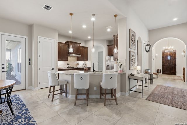 1918 Capella Crk, San Antonio, TX 78260