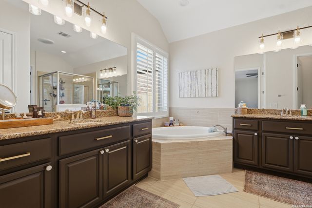 1918 Capella Crk, San Antonio, TX 78260
