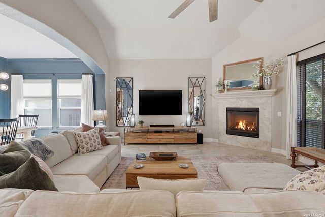 1918 Capella Crk, San Antonio, TX 78260