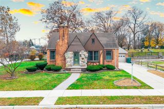 23211 Myrtle Street, Dearborn, MI 48128
