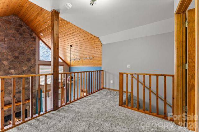 113 Cardinal Drive, Franklin, NC 28734