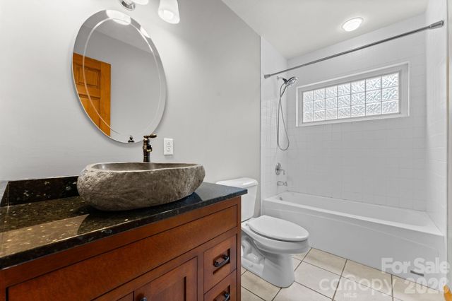 113 Cardinal Drive, Franklin, NC 28734