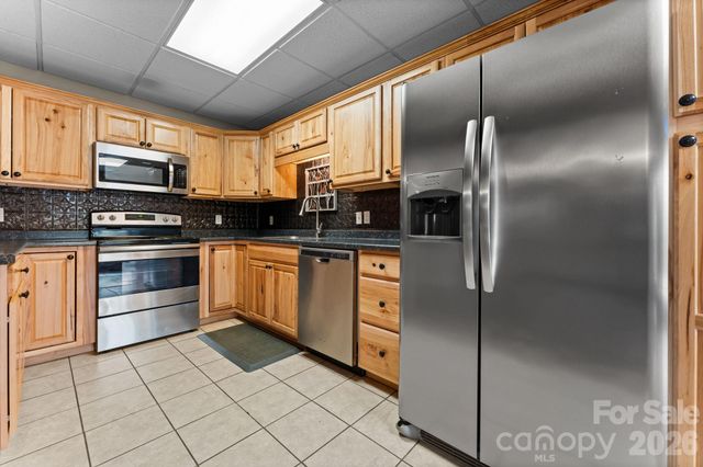 113 Cardinal Drive, Franklin, NC 28734