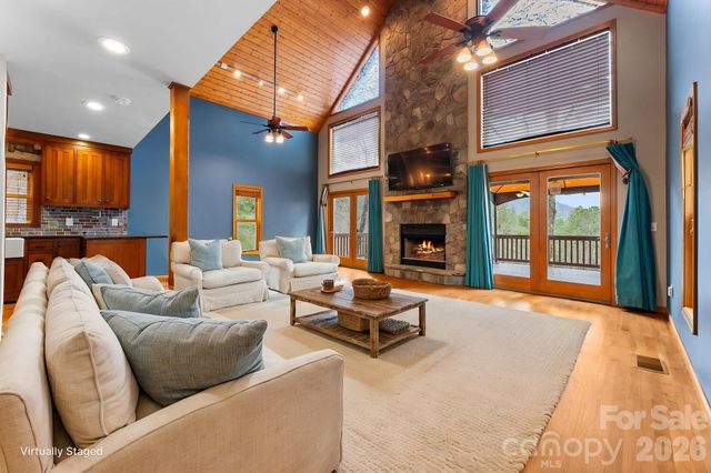 113 Cardinal Drive, Franklin, NC 28734