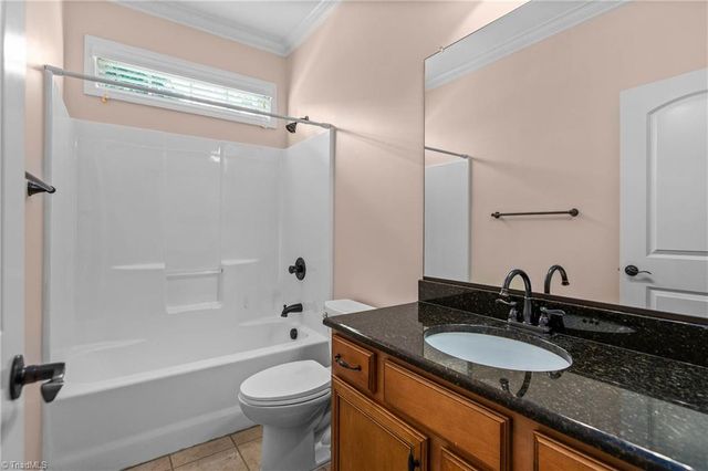 215 Essex Farm Road, Advance, NC 27006