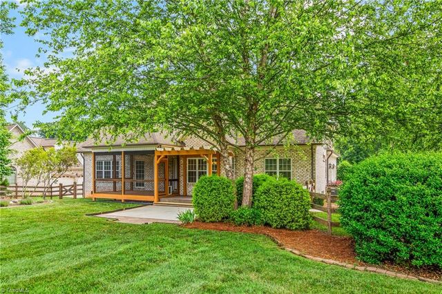 215 Essex Farm Road, Advance, NC 27006