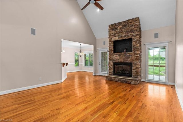 215 Essex Farm Road, Advance, NC 27006